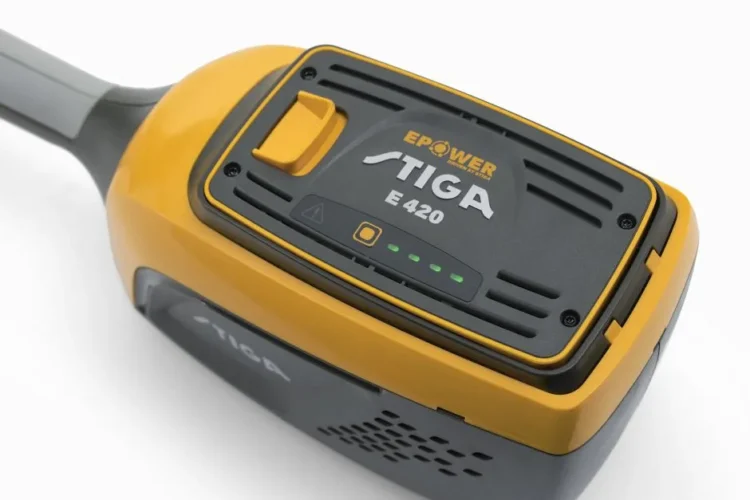 3347823a8a9117ccba9f1a52e844e0a0a6_GT500eKit_278102108ST3_detail01_ecommerce_1.webp Stiga GT 500e