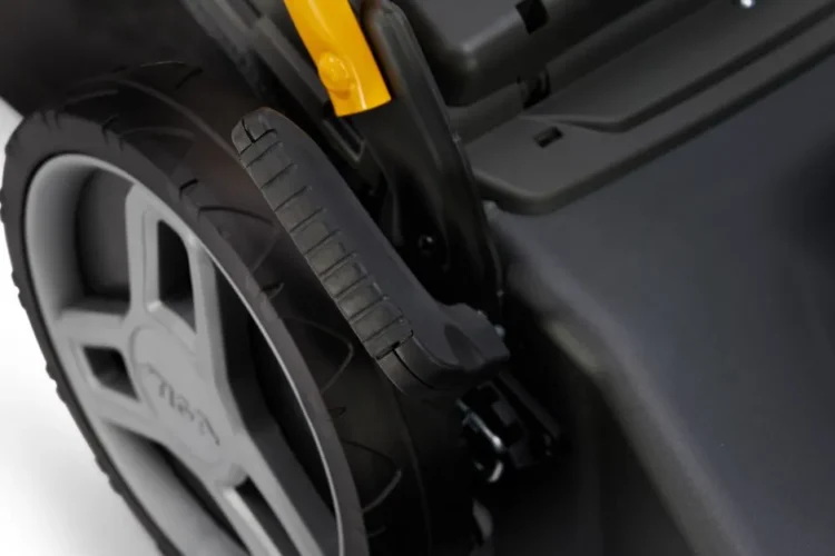 56201f6beac8769638c12c927dd5e40638484ec_Combi553S_2L0536048ST1_detail01_web.webp Stiga Combi 553S