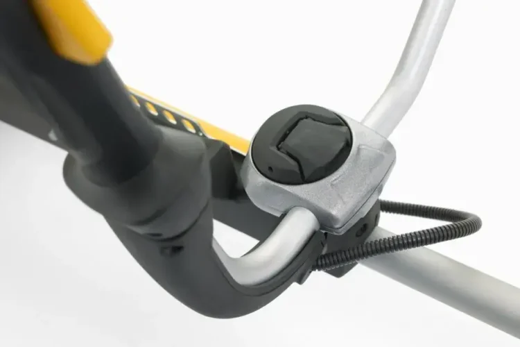 Bensindrevet ryddesag BC 760 B