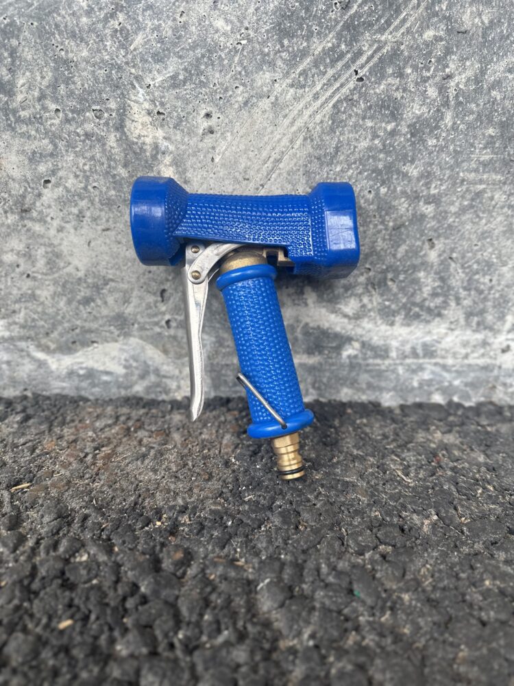 IMG_2304.jpeg Proff Spyle og vanningspistol