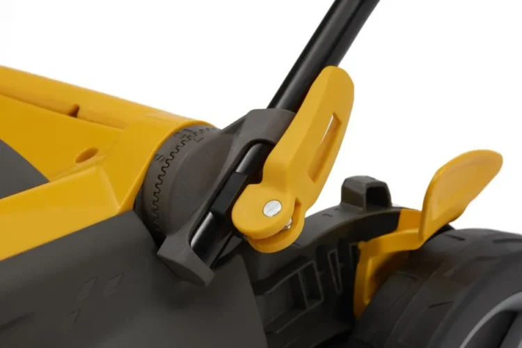 cedcc3db712d53e98a6bfc086b07e8c8d57d_Combi340eKit_294386068ST2_detail01_web.webp Stiga Combi 340E Ink batteri og lader