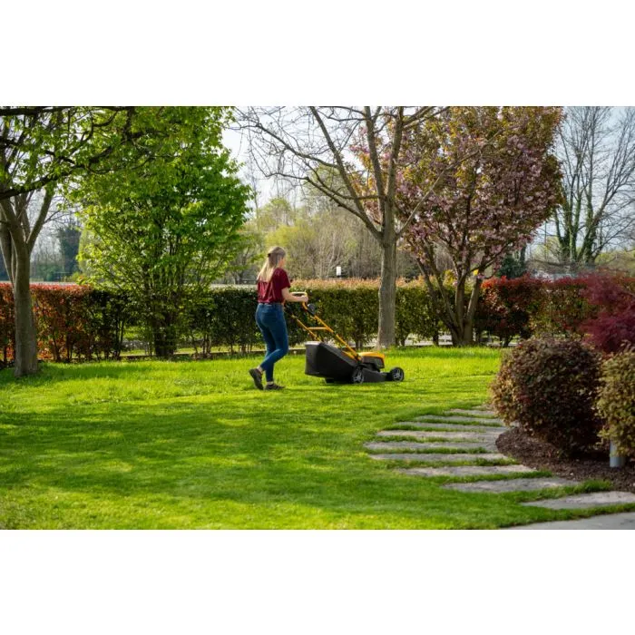 ee891eb6e00f41f67c332b5f8458d11812_collector48SAEkit_2L0482008ST1_amb04_web5.webp Stiga Collector 48 S AE Gressklipper Batteri